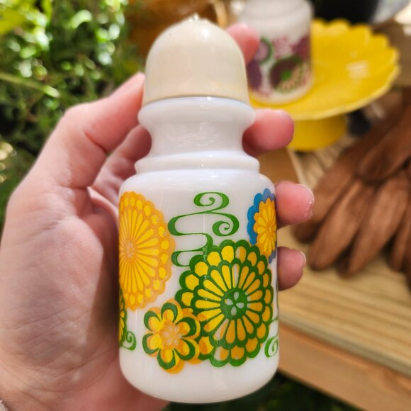 Vintage 1960's Avon Milk Glass Shakers with Colorful Mod Floral Pattern - Picture 4 of 11
